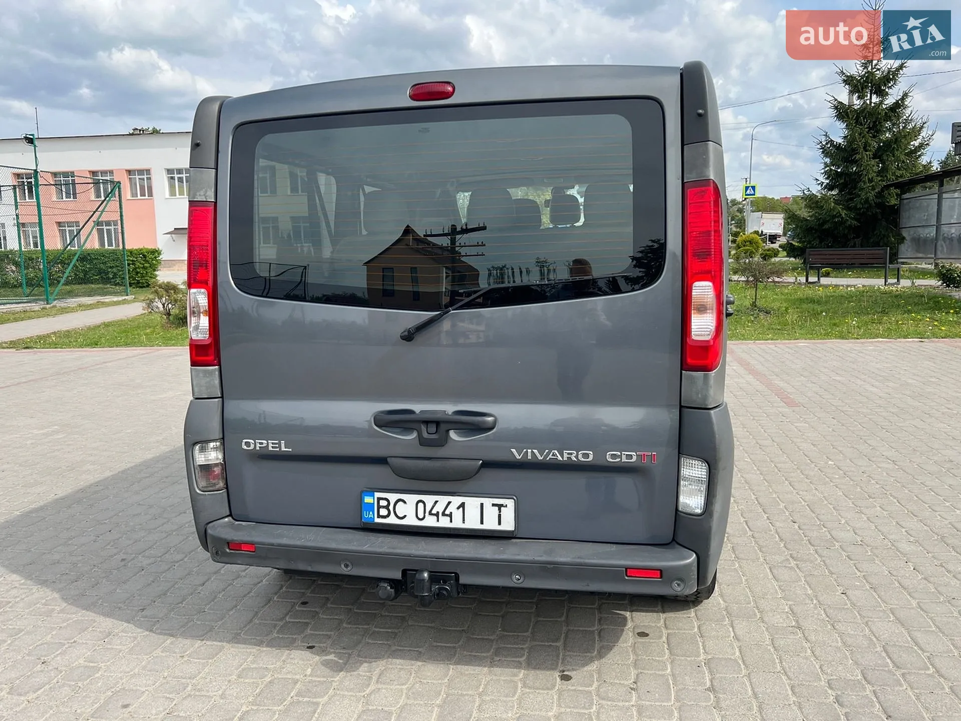 2010 Opel Vivaro - мініатюра 13