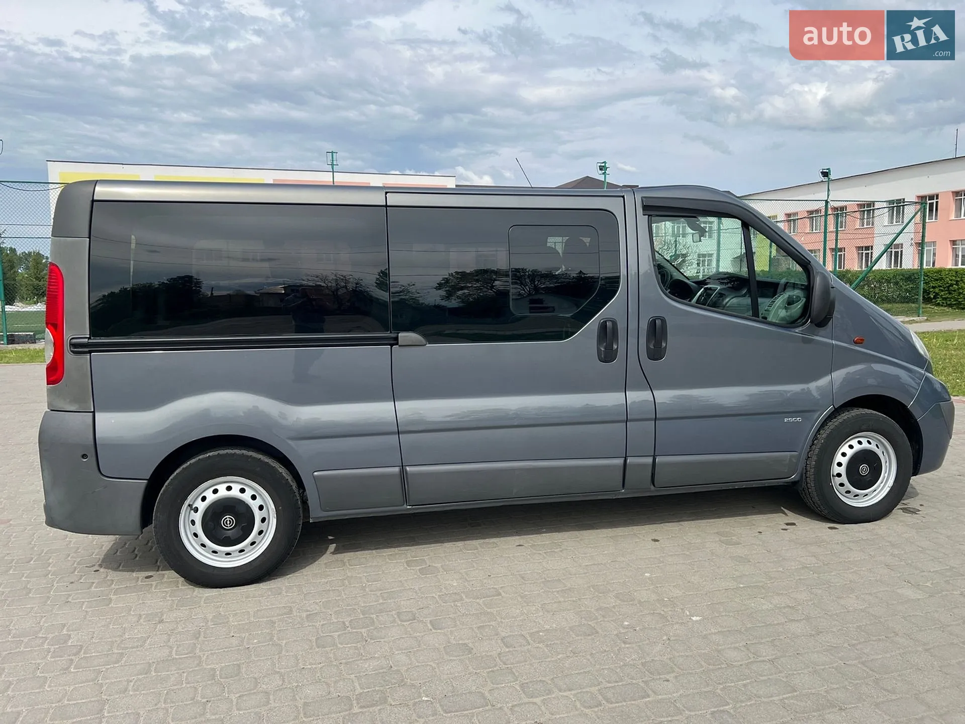 2010 Opel Vivaro - мініатюра 17