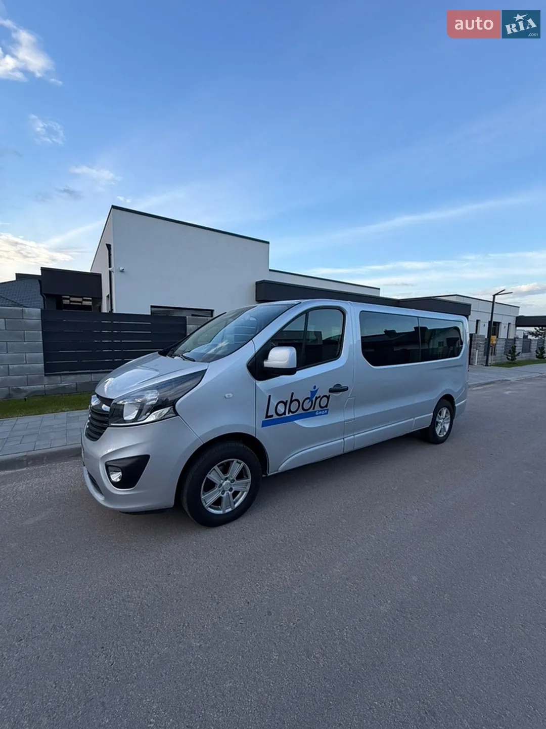 2019 Opel Vivaro - мініатюра 2