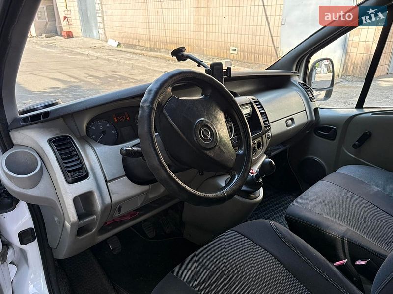 Грузовой фургон Opel Vivaro 2007 в Киеве фото 12 Грузовой фургон Opel Vivaro 2007 в Киеве