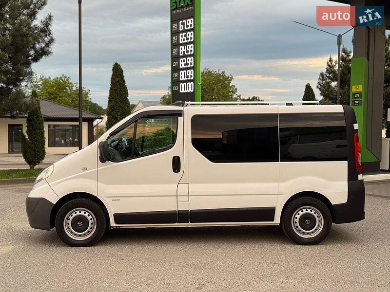 Минивэн Opel Vivaro 2014 в Черновцах