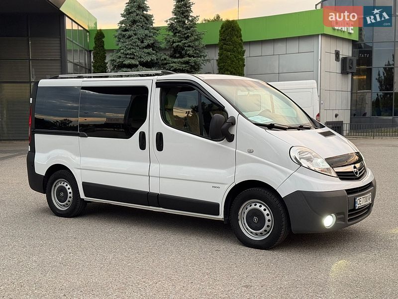 Минивэн Opel Vivaro 2014 в Черновцах