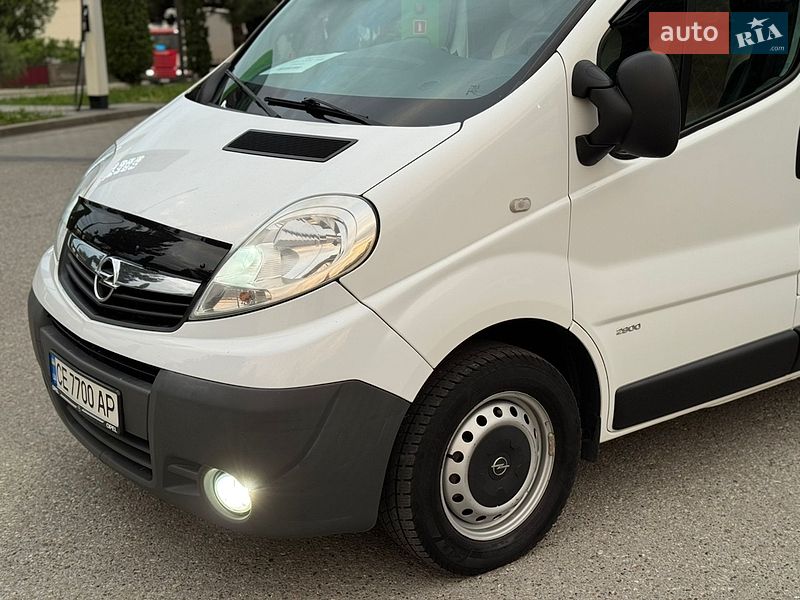 Минивэн Opel Vivaro 2014 в Черновцах