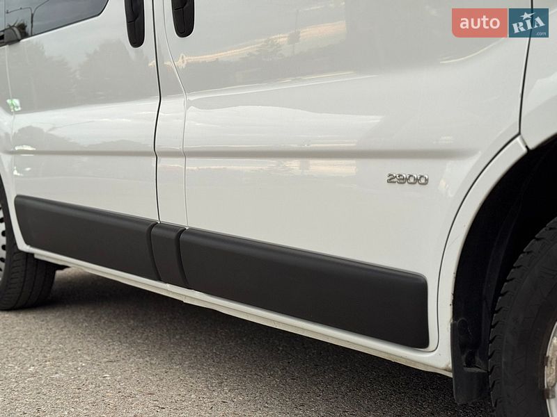 Минивэн Opel Vivaro 2014 в Черновцах