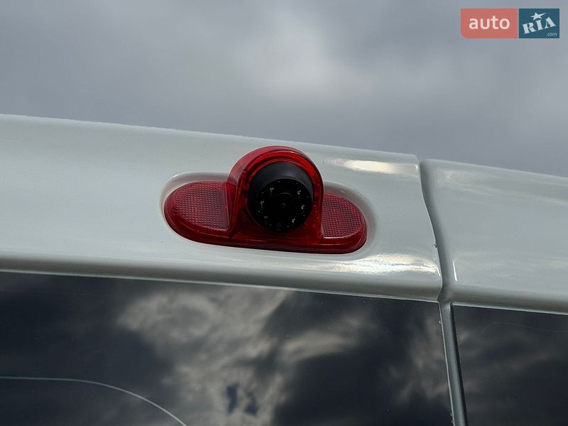 Минивэн Opel Vivaro 2014 в Черновцах