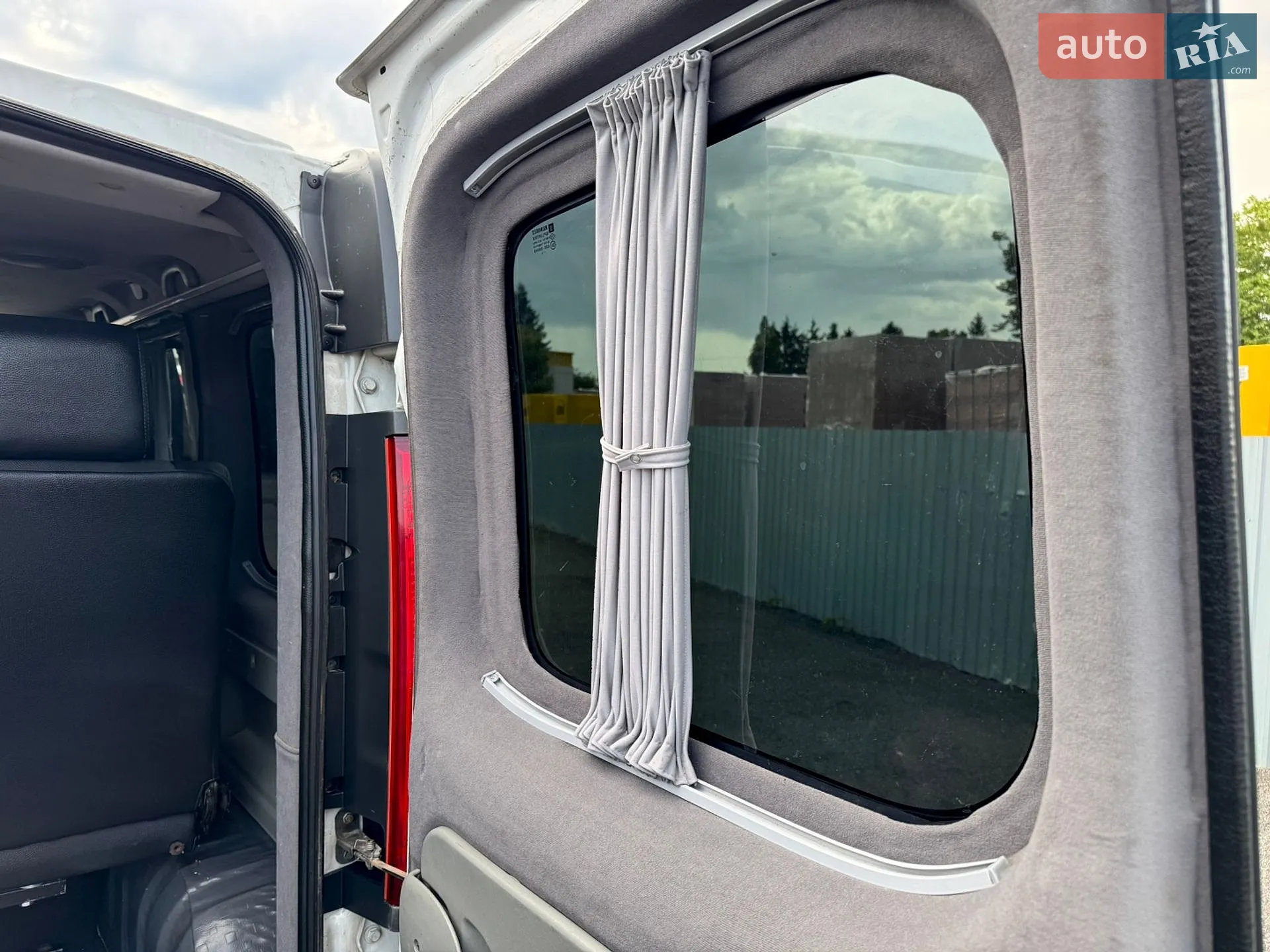 2011 Opel Vivaro - мініатюра 51