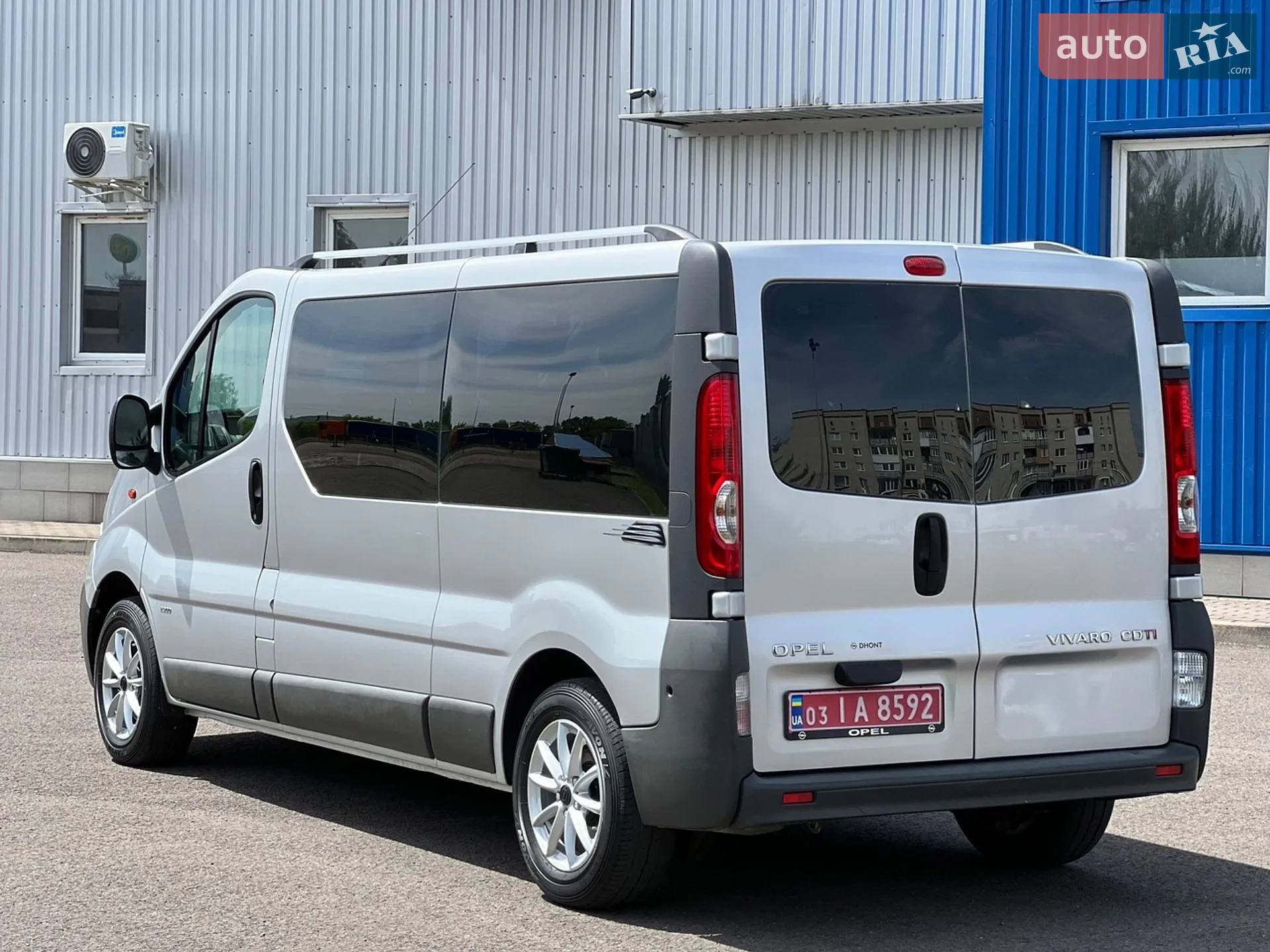 2010 Opel Vivaro - мініатюра 8