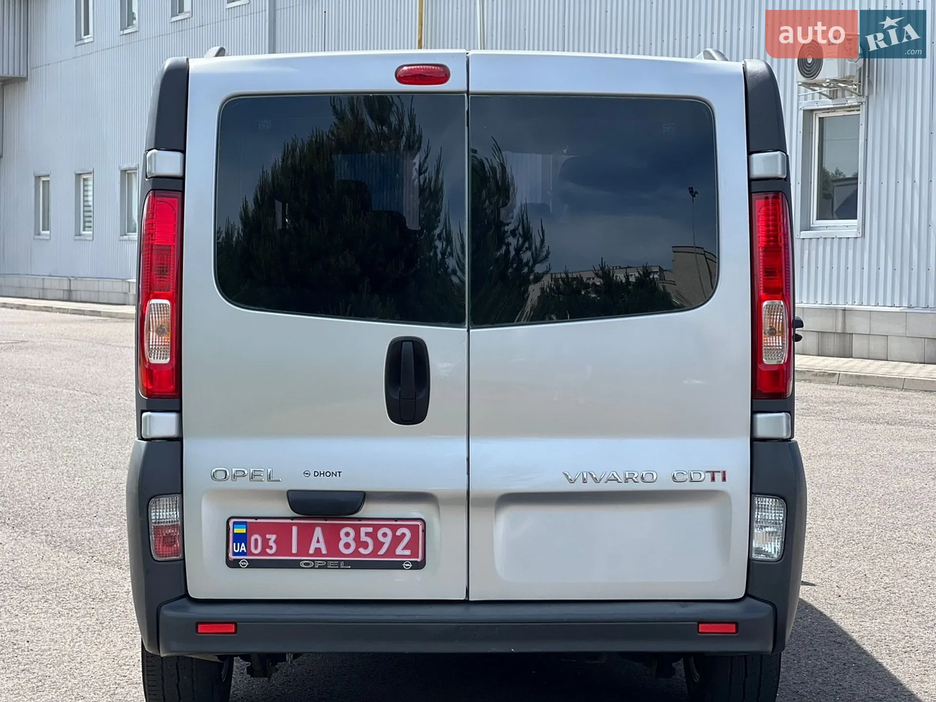 2010 Opel Vivaro - мініатюра 11