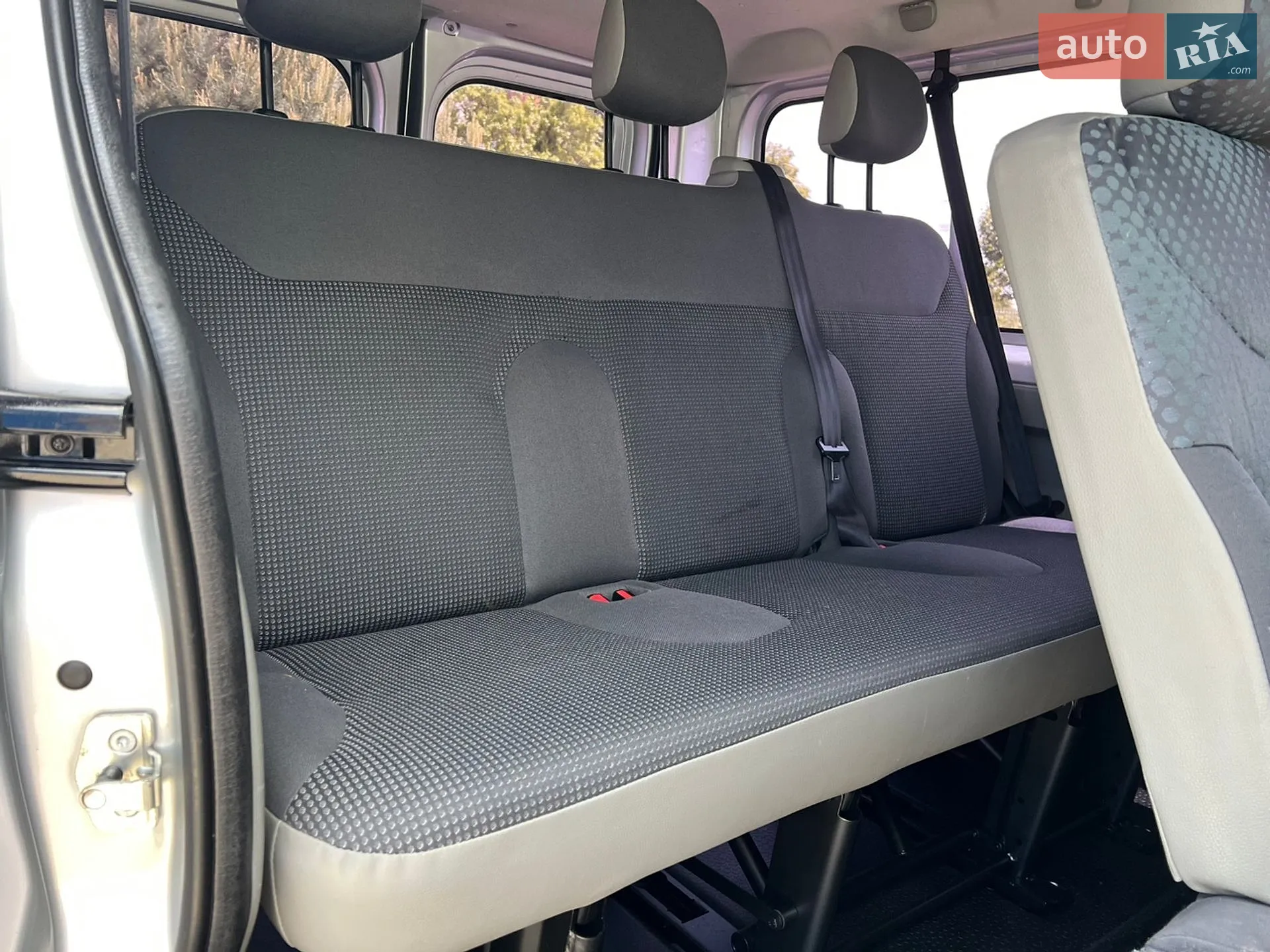 2010 Opel Vivaro - мініатюра 62