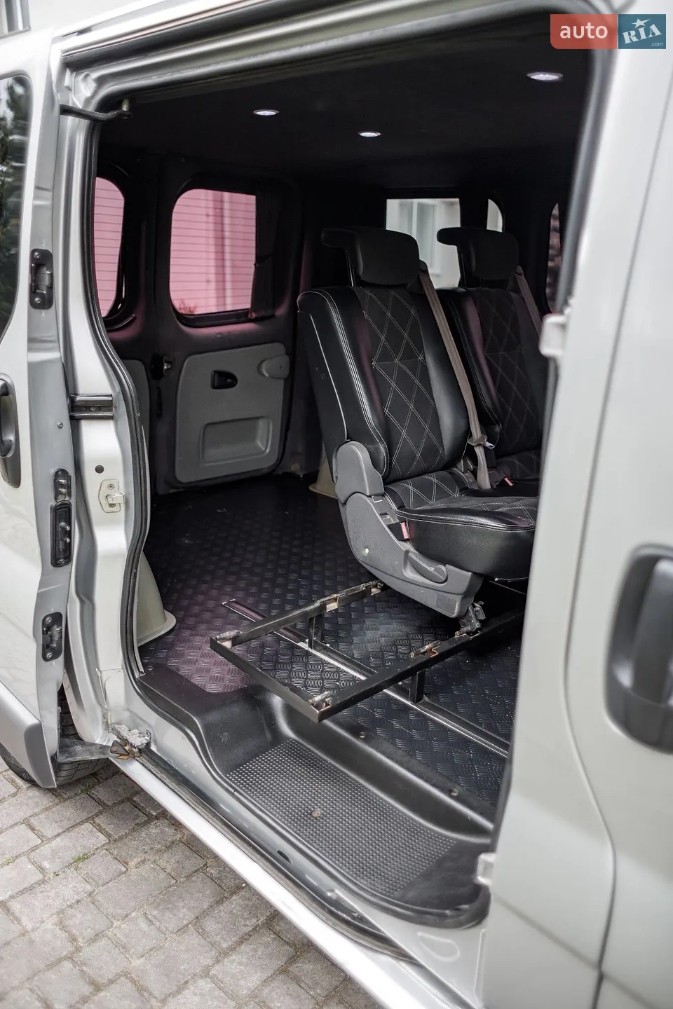 2010 Opel Vivaro - мініатюра 27