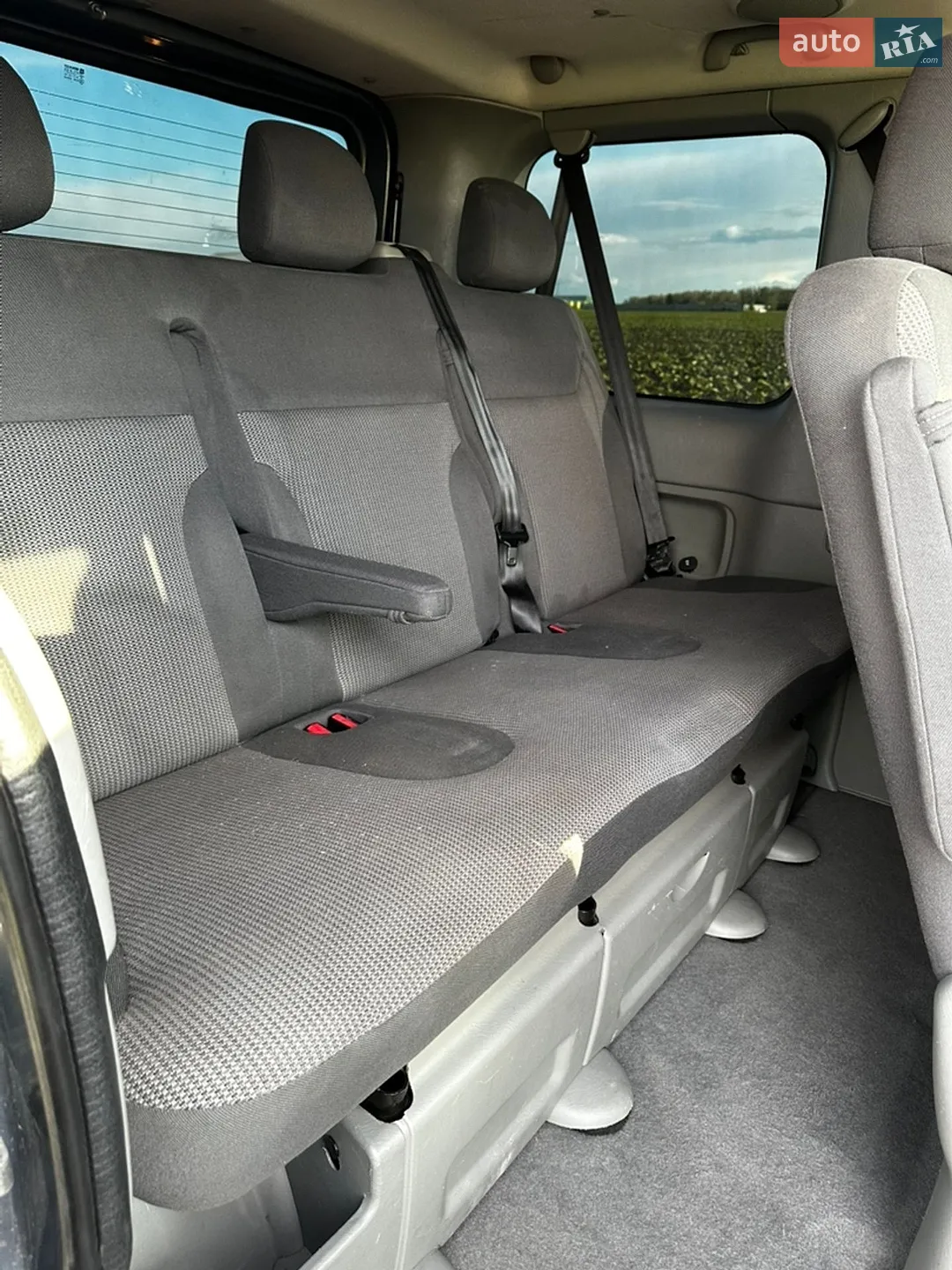 2010 Opel Vivaro - мініатюра 9