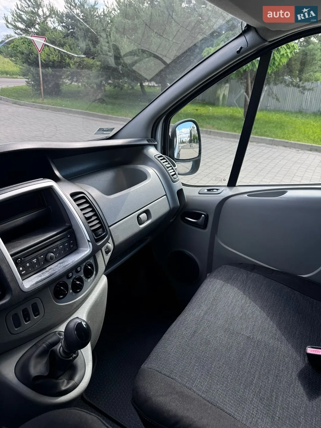 2011 Opel Vivaro - мініатюра 12