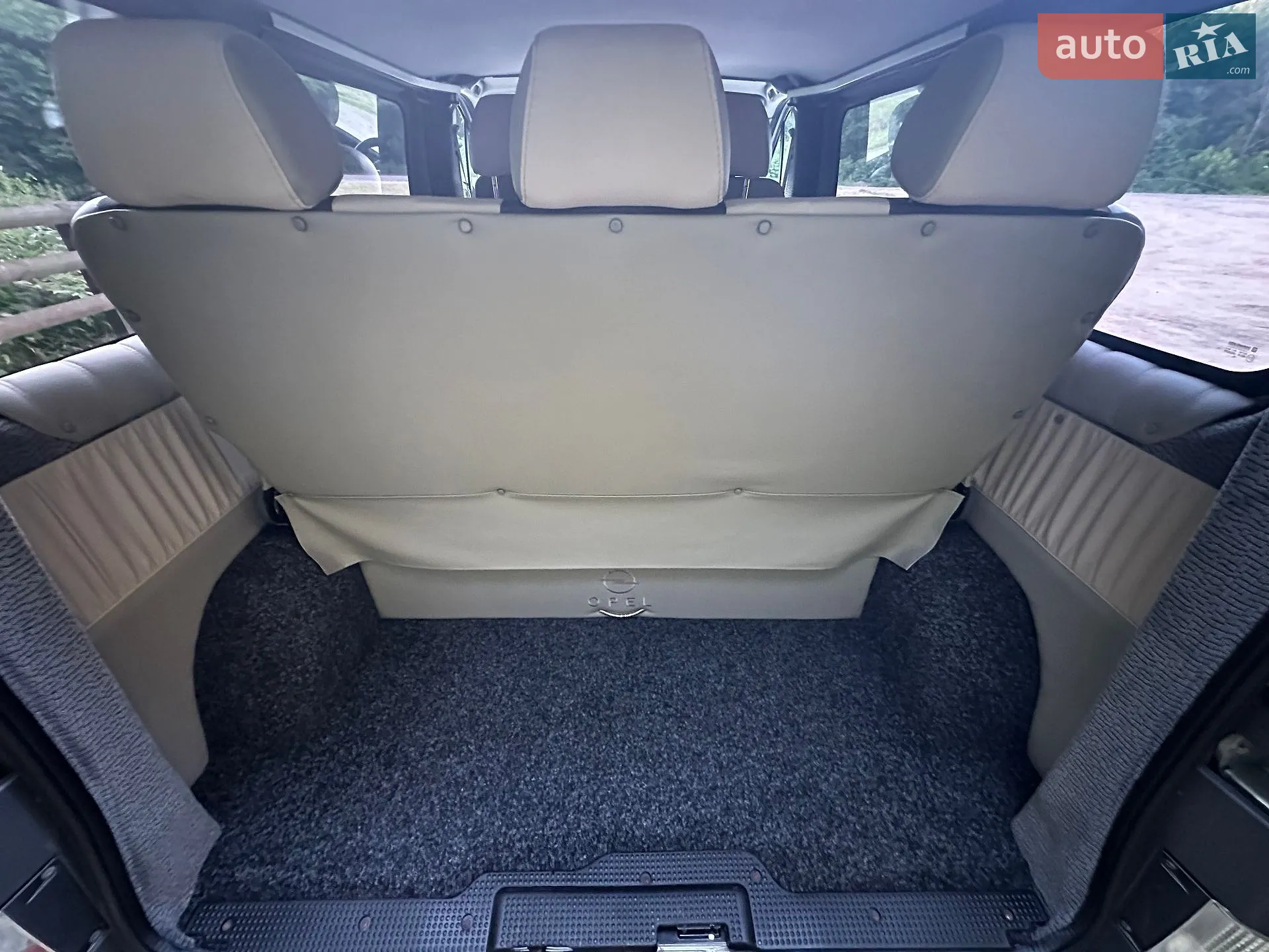 2011 Opel Vivaro - мініатюра 12