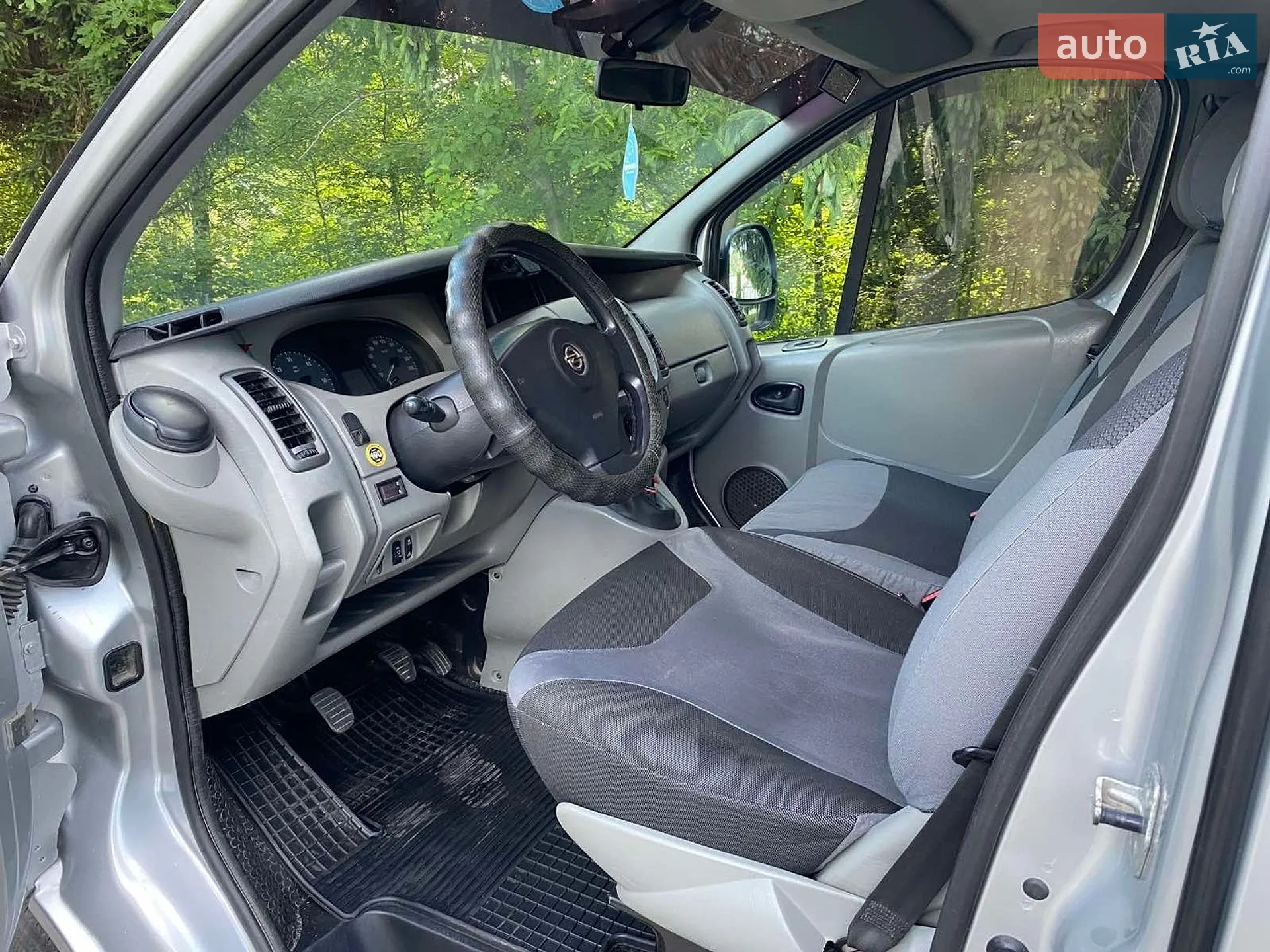 2010 Opel Vivaro - мініатюра 28