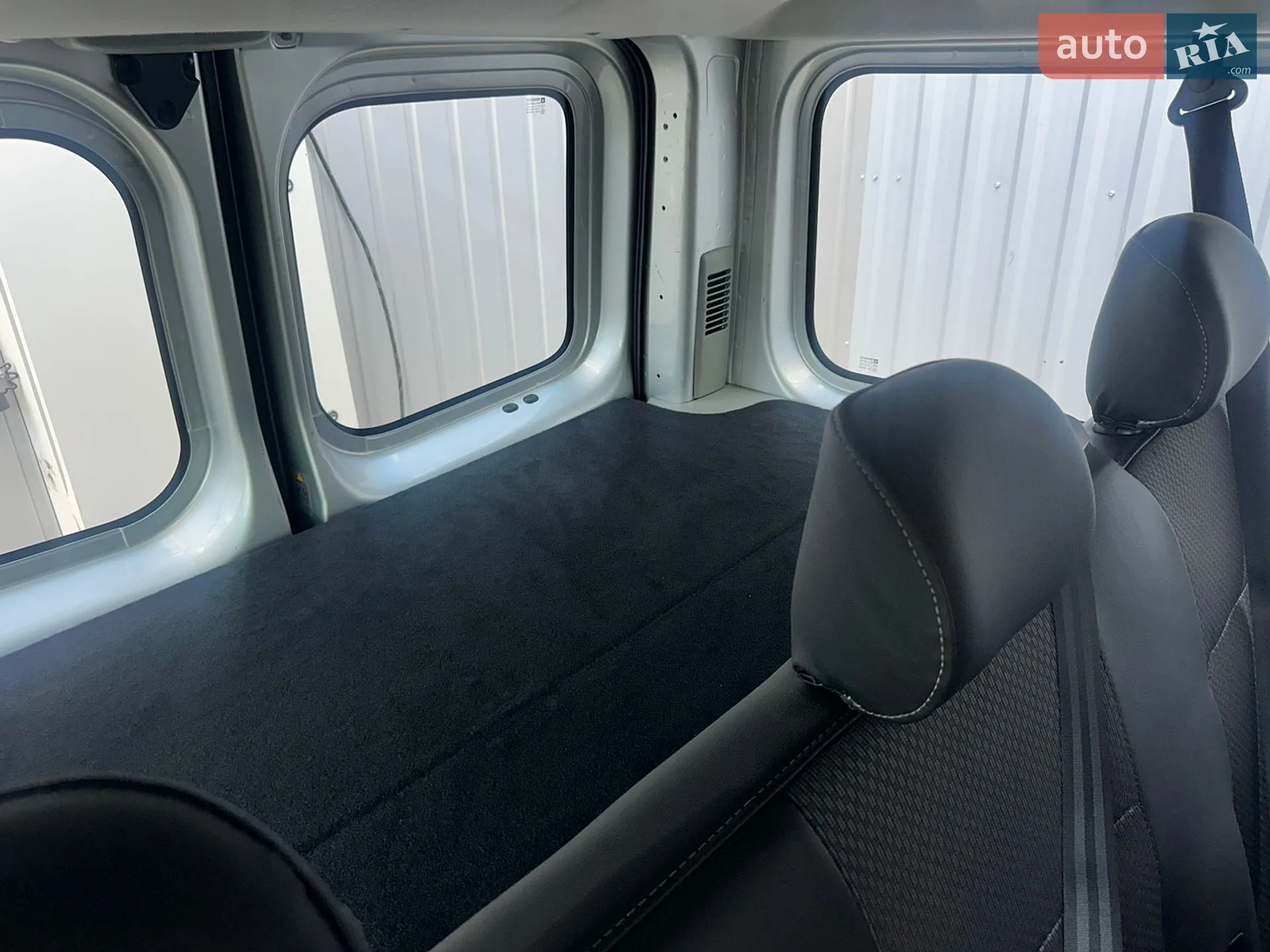 2013 Opel Vivaro - мініатюра 12