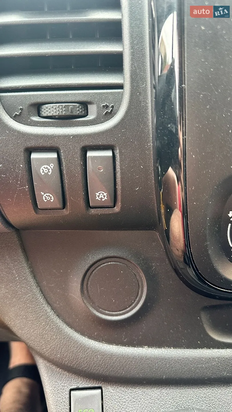 2016 Opel Vivaro - мініатюра 16