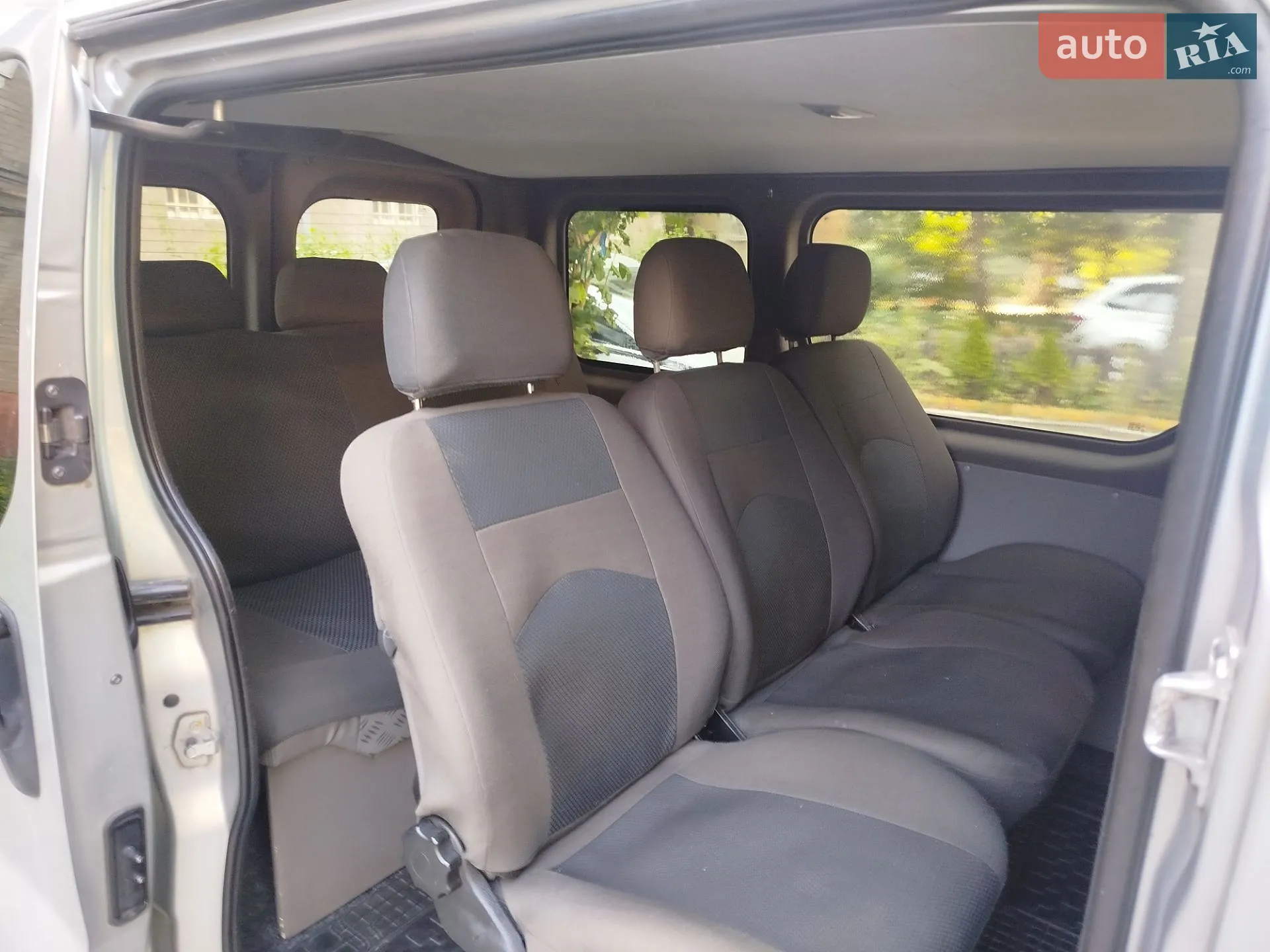 2010 Opel Vivaro - мініатюра 3
