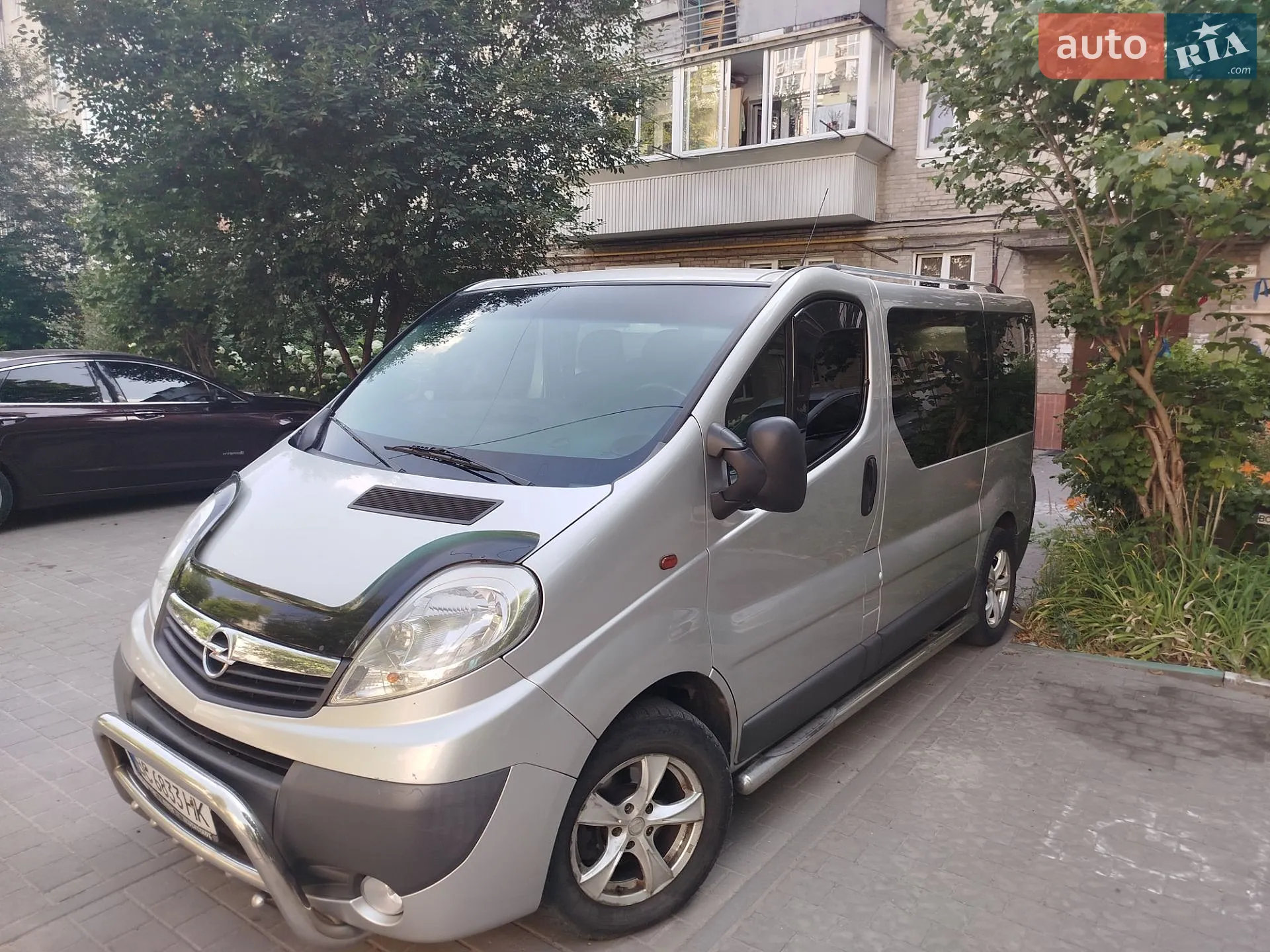 2010 Opel Vivaro - мініатюра 2