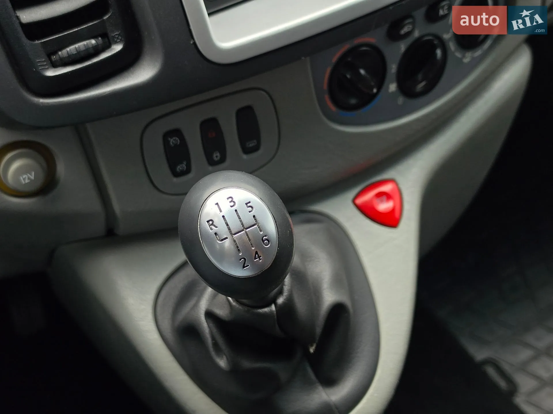 2012 Opel Vivaro - мініатюра 25