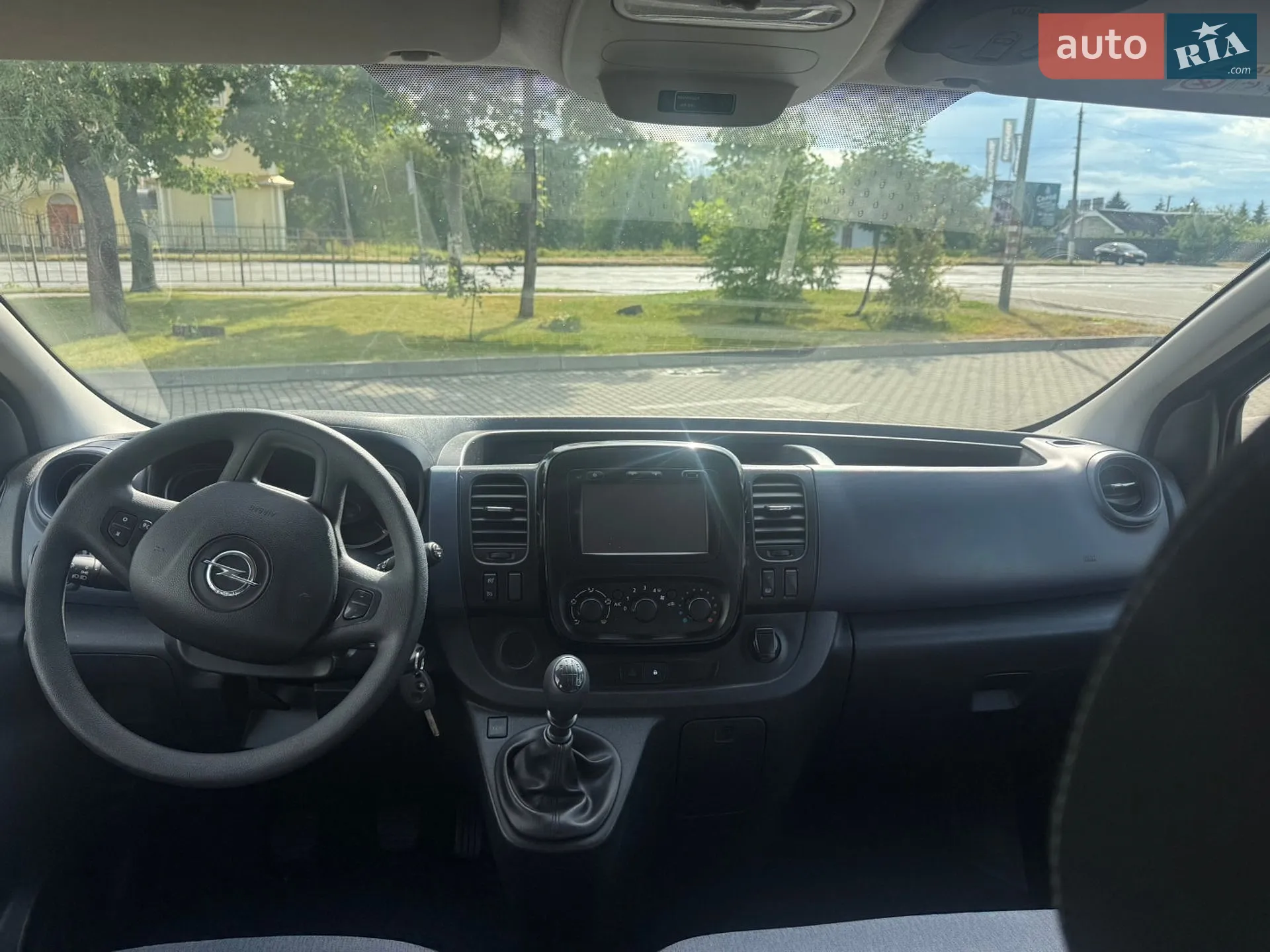 2017 Opel Vivaro - мініатюра 11