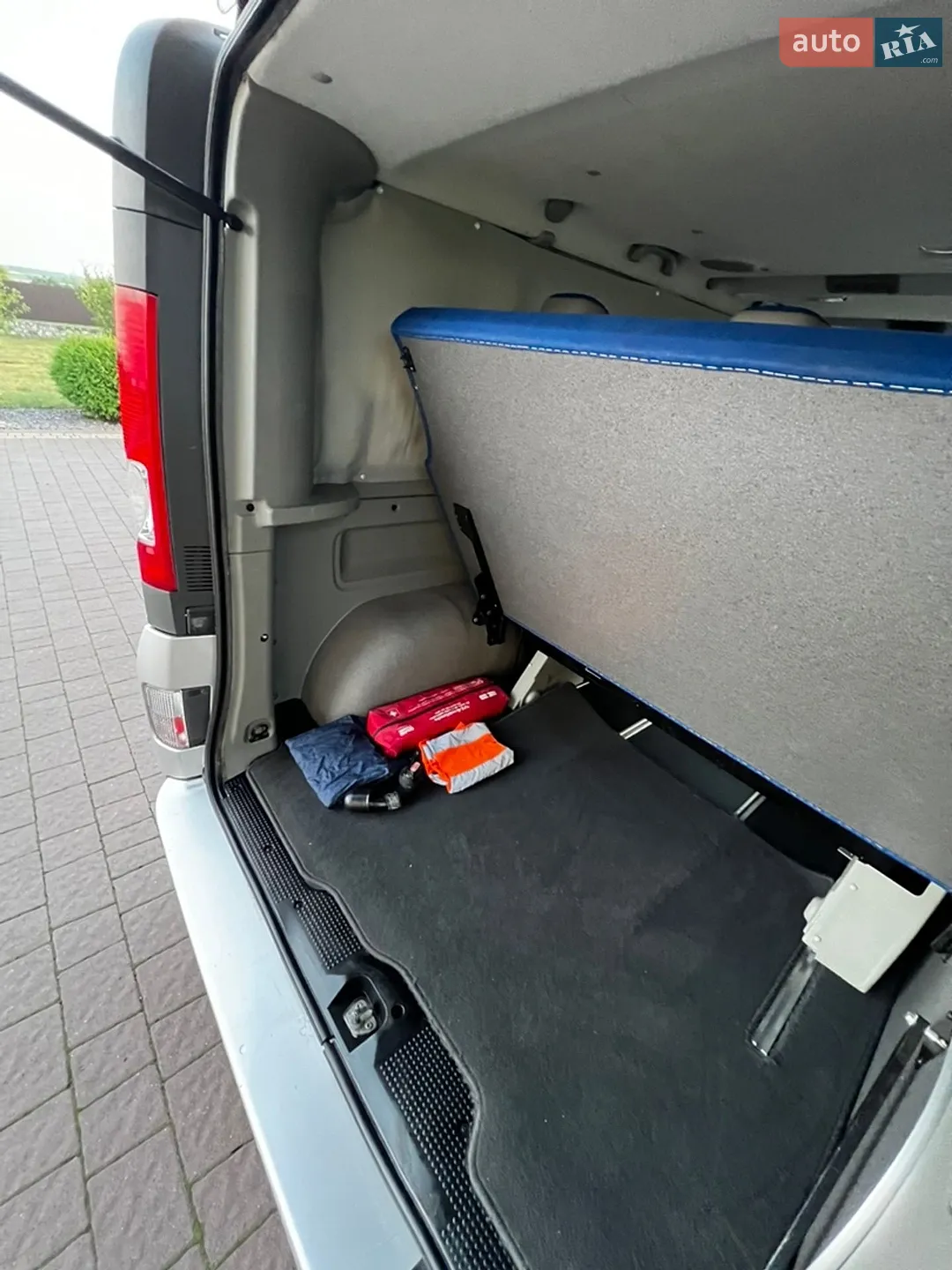 2011 Opel Vivaro - мініатюра 26