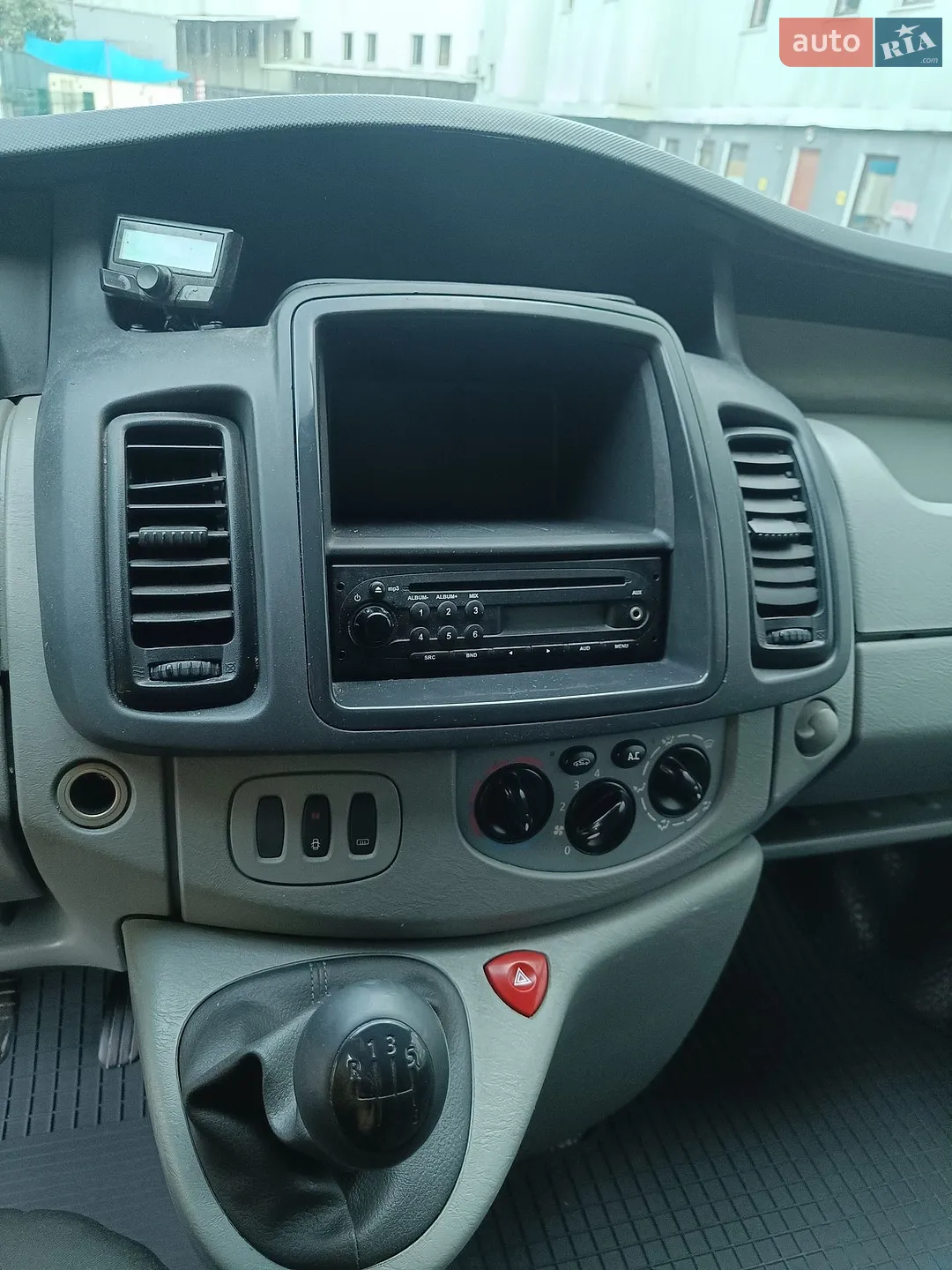 2011 Opel Vivaro - мініатюра 8