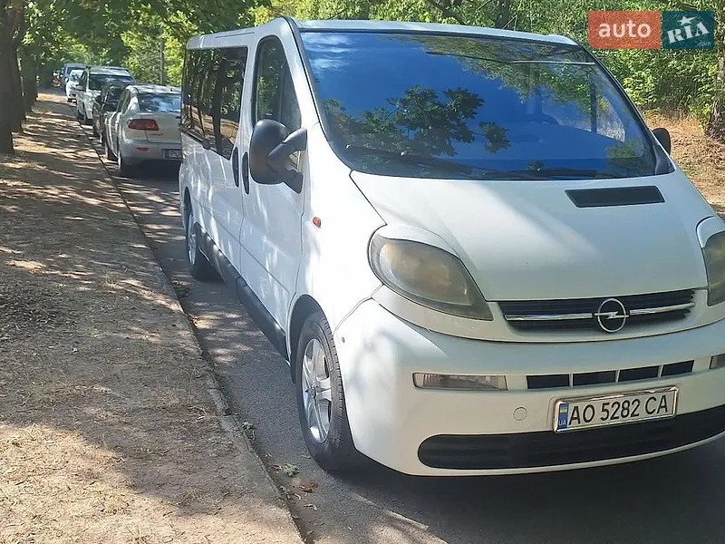 Opel Vivaro 2005