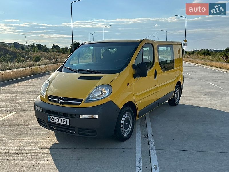 Opel Vivaro 2004 Opel Vivaro 2004