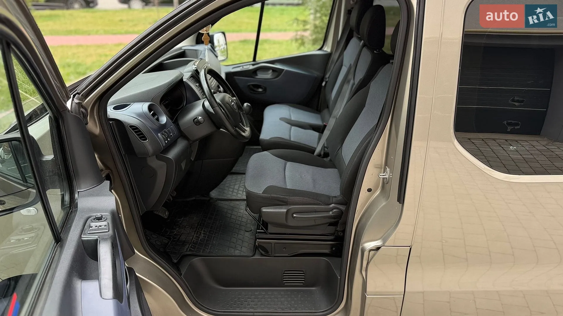 2016 Opel Vivaro - мініатюра 31
