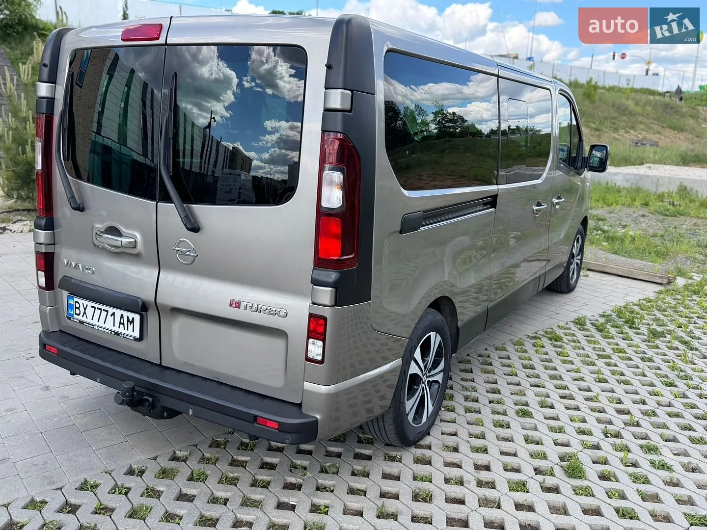 2015 Opel Vivaro - мініатюра 10