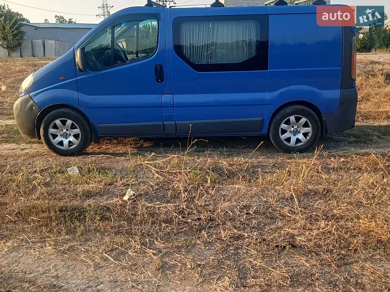 Opel Vivaro 2005