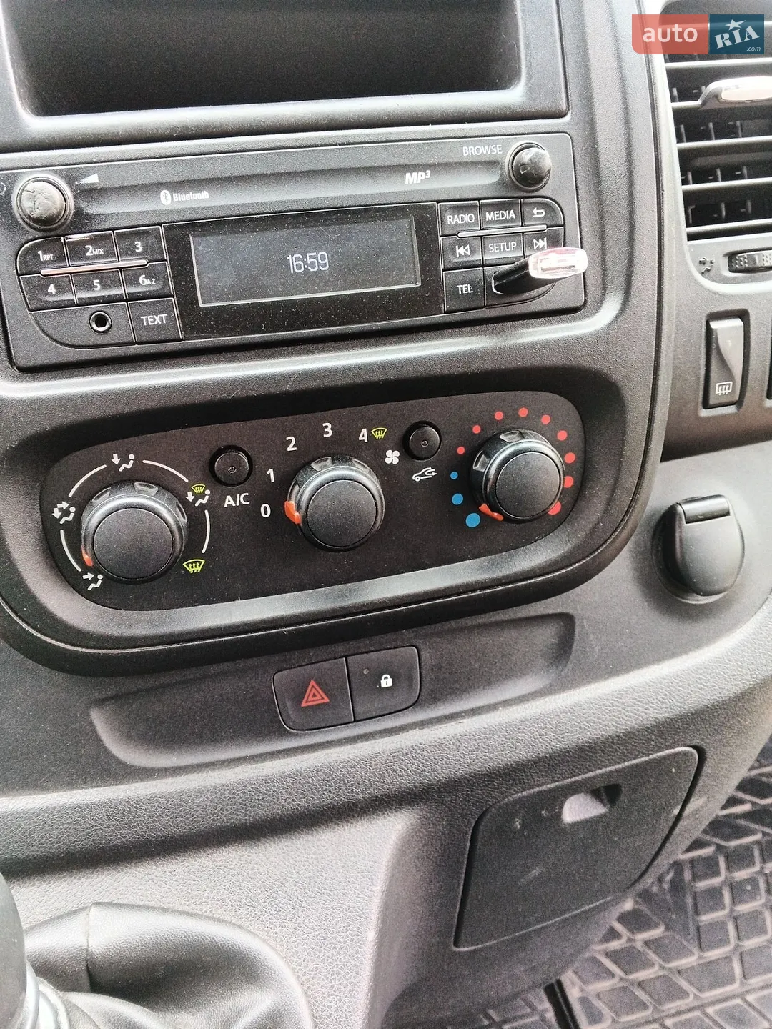 2015 Opel Vivaro - мініатюра 12