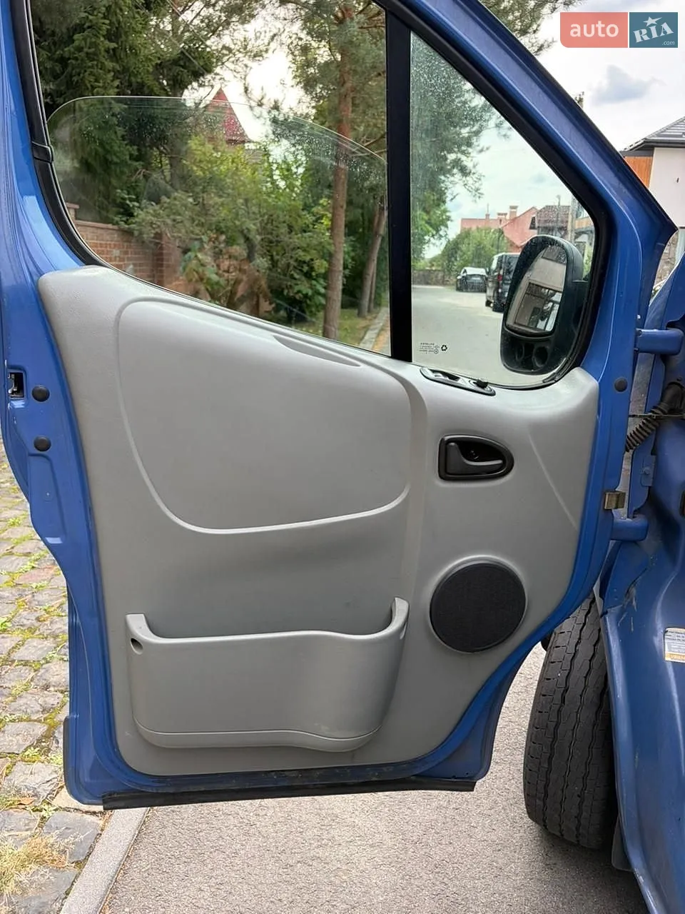 2010 Opel Vivaro - мініатюра 19