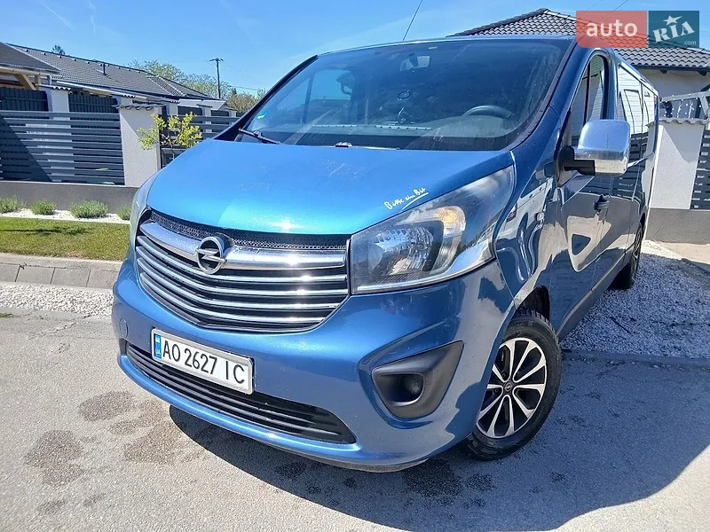 Opel Vivaro 2015