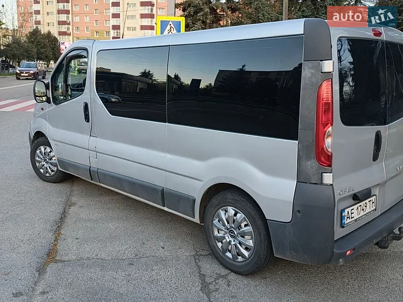 Opel Vivaro 2014