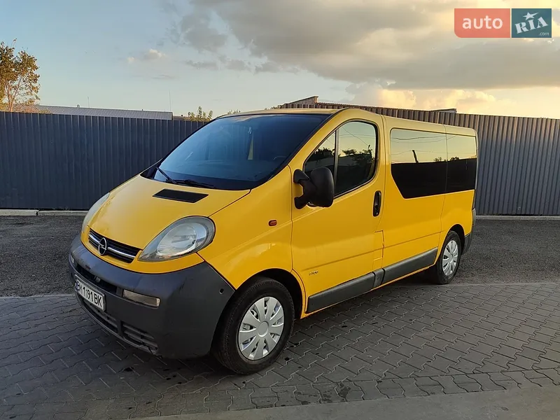 Opel Vivaro 2003
