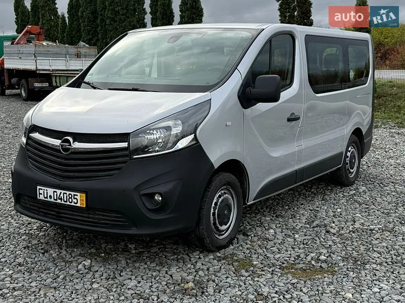 Opel Vivaro 2015