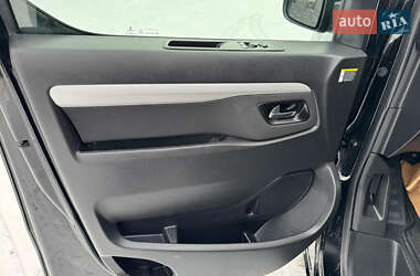 Минивэн Opel Zafira Life 2023 в 