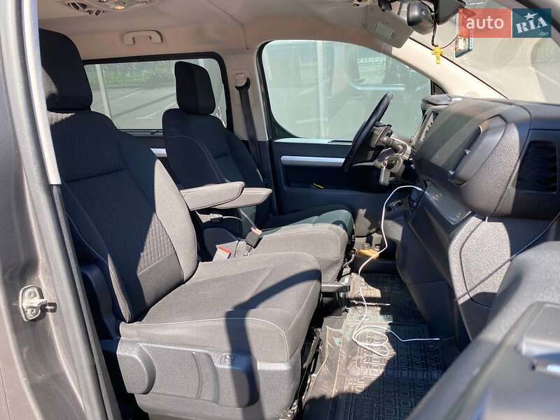 Минивэн Opel Zafira Life 2020 в Киеве