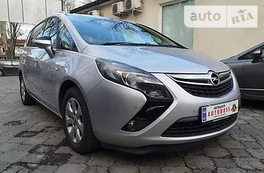Минивэн Opel Zafira Tourer 2014 в 