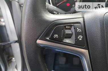 Минивэн Opel Zafira Tourer 2014 в 
