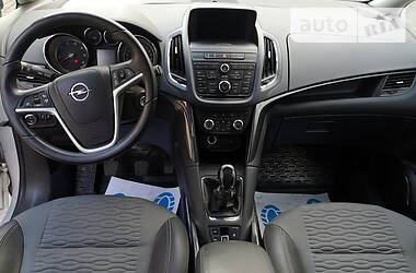 Минивэн Opel Zafira Tourer 2014 в 