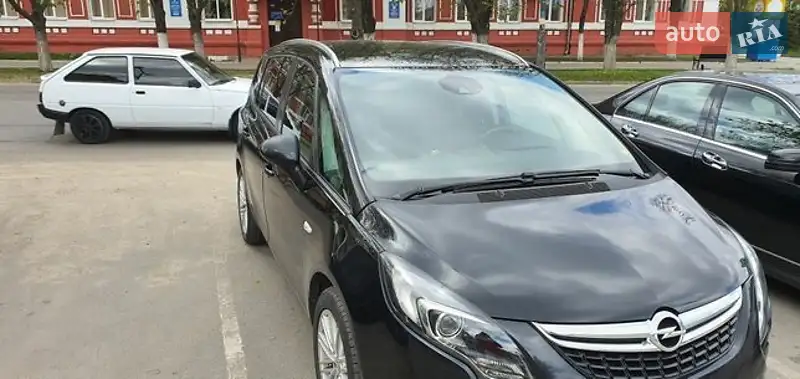 Opel Zafira Tourer