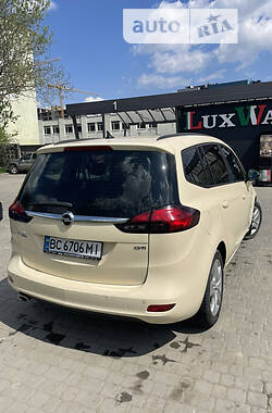 Минивэн Opel Zafira Tourer 2015 в 