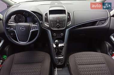 Минивэн Opel Zafira Tourer 2013 в 