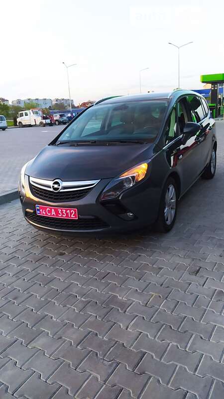 Минивэн Opel Zafira Tourer 2014 в Стрые