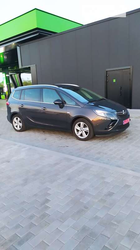 Минивэн Opel Zafira Tourer 2014 в Стрые