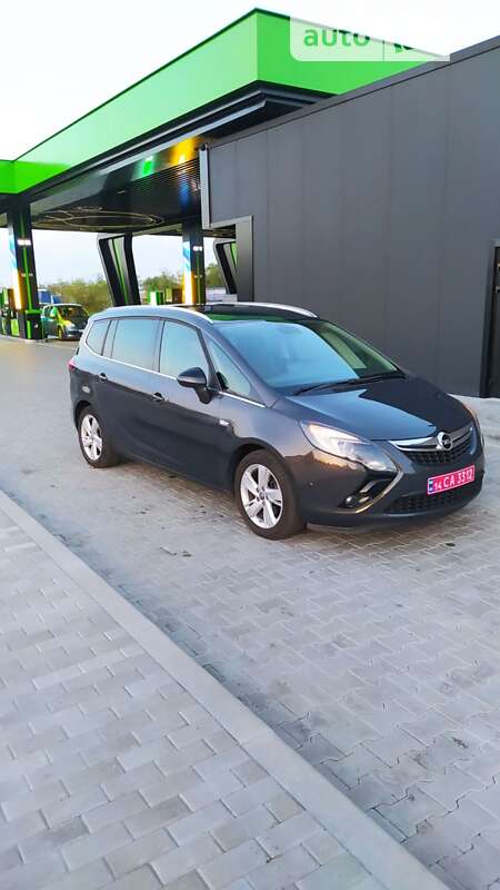Минивэн Opel Zafira Tourer 2014 в Стрые