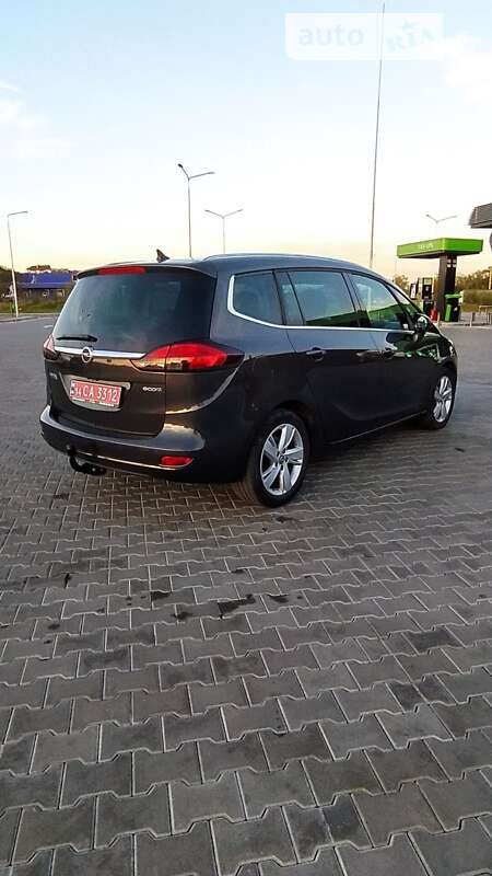 Минивэн Opel Zafira Tourer 2014 в Стрые