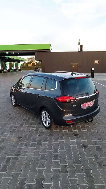 Минивэн Opel Zafira Tourer 2014 в Стрые